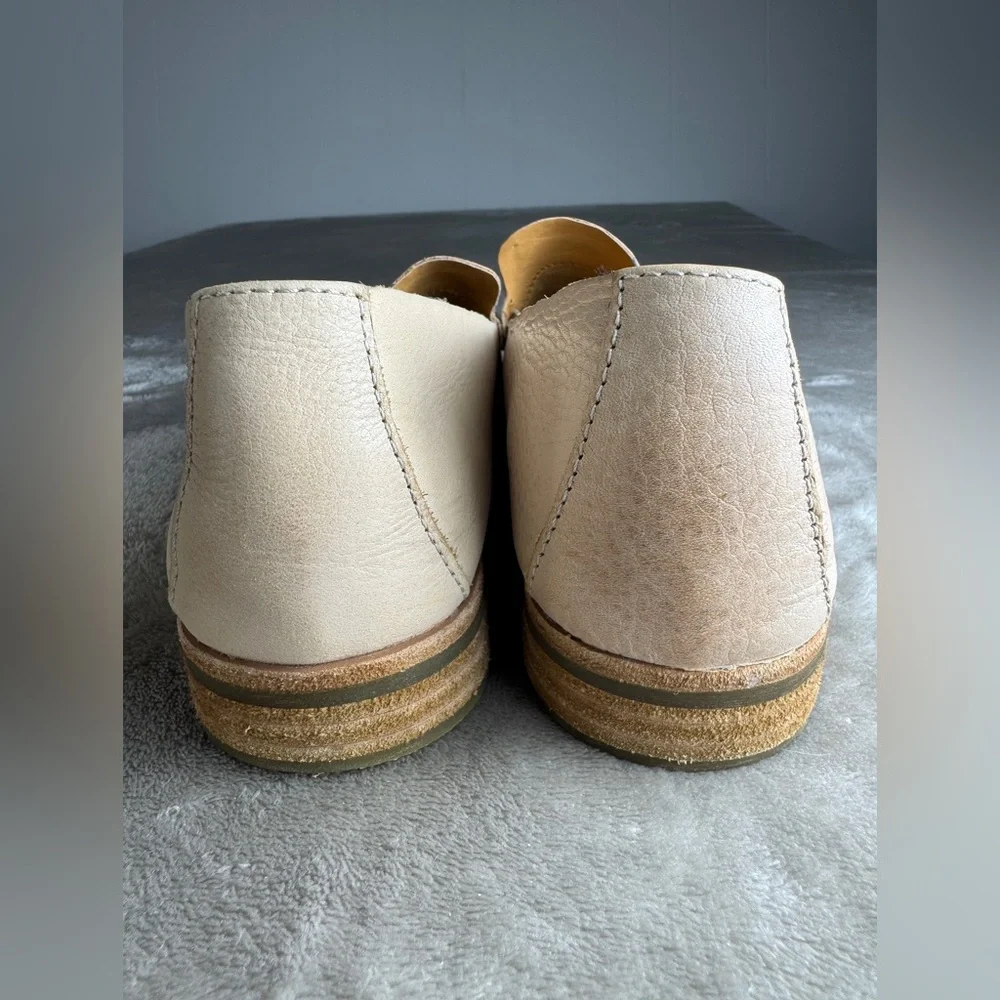 Kork-Ease Women's‎ Leather Loafers 7.5 Meg Nude Tan Neutral Preppy Classic